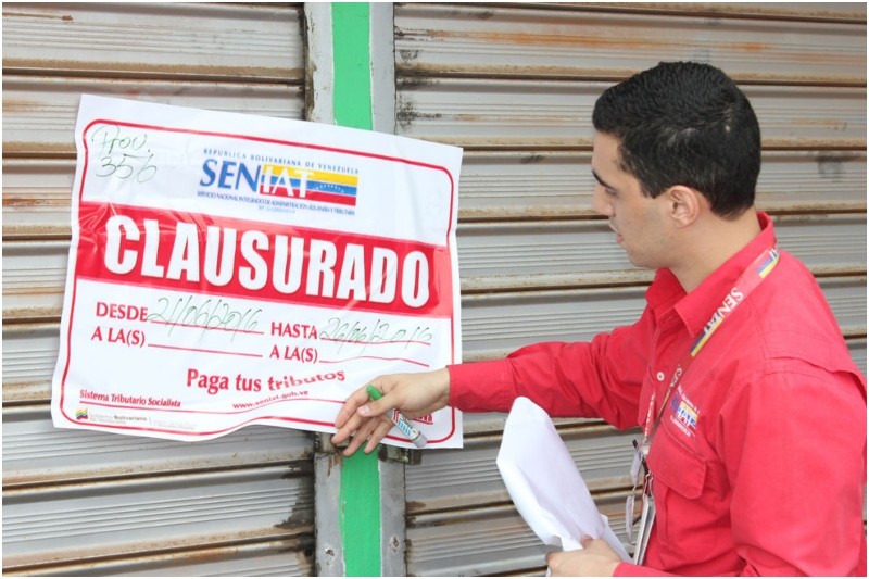 Seniat clausura hasta 2025 instalaciones del diario La Voz, uno de los escasos impresos que quedan en Venezuela