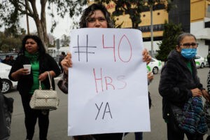 Sheinbaum promete que reducción de la jornada laboral será "gradual" y "consensuada"