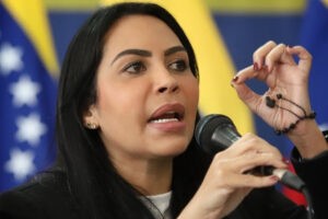 Solórzano enfatizó que "todos estamos en una especie de prisión" en Venezuela