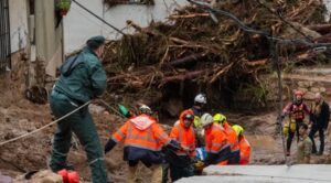 Suben a más de 90 los muertos por inundaciones en España