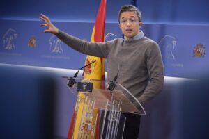 Sumar dice que no conocía denuncias sobre Errejón hasta ahora pero voces en la izquierda apuntan que había hace tiempo