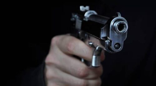 Tirotean a vigilante de 75 años para robarle su bicicleta