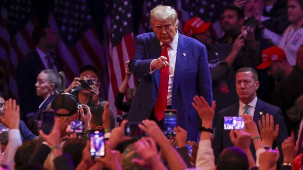 Trump endurece su discurso en la semana final de campaña mientras Harris busca recuperar su impulso inicial