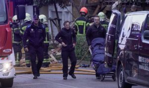 Un fallecido en el derrumbe del edificio de Santander y diez heridos de diversa consideración