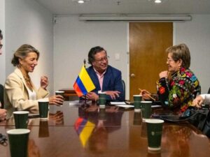 Vicepresidenta española respalda ante Petro la reforma laboral del Gobierno colombiano | Gobierno | Economía