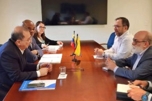 Yván Gil se reunió con canciller colombiano para impulsar cooperación bilateral