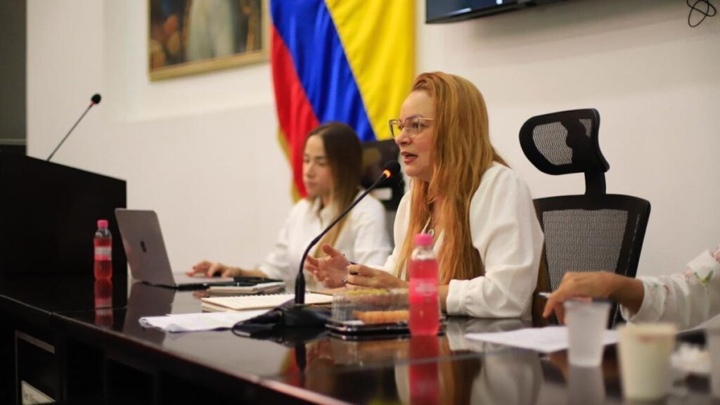 a debate en la Asamblea servicio de salud del departamento