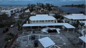 al menos 10 muertos, inundaciones y tres millones de hogares sin luz