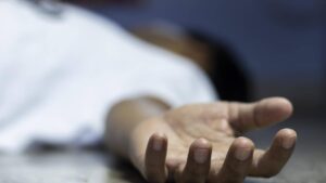 al parecer con signos de tortura