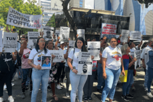 el duro testimonio de madre de joven detenido en protesta poselectoral