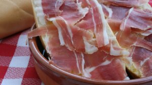 esto es lo que hay que hacer con la parte blanca del jamón serrano