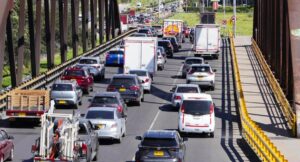 horario pico y placa regional, movilidad y trancones