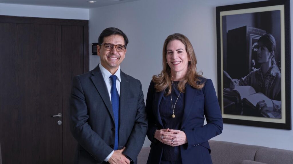se unen las fundaciones WWB Colombia y Grupo Social