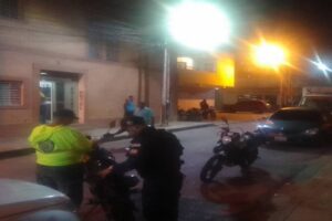 su acompañante alertó a las autoridades