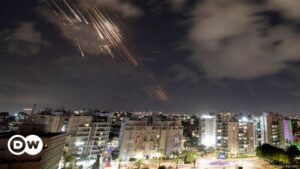 ¿muestran estos videos el ataque contra Israel? – DW – 03/10/2024