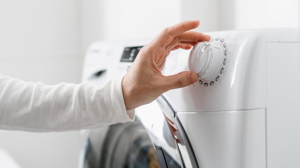 ¿Cuál es la hora en que la lavadora utilizaría más energía y no se debería de usar?