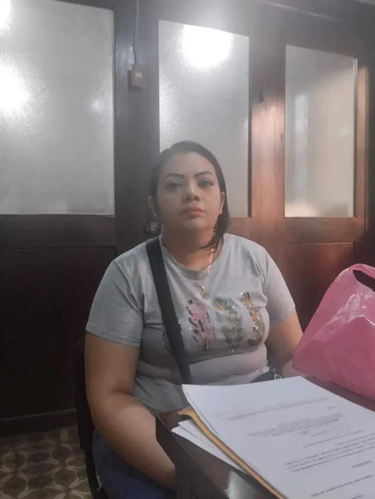 ‘‘El doctor Julio Casas debe responder por el daño causado a mi hija’’