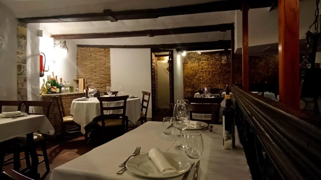 Así es El Ventorro, el restaurante en el que comió Mazón con la periodista Maribel Vilaplana el día de la DANA