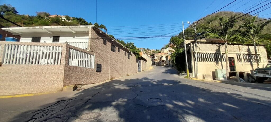 400 abuelos de Los Olivos no reciben bolsa de alimentos