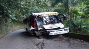 Accidente en la carretera hacia Choroní deja cinco heridos