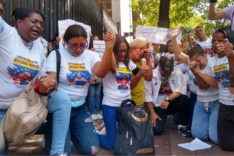 "Actúe con compasión y justicia": Piden medida de gracia a Maduro para liberar a presos