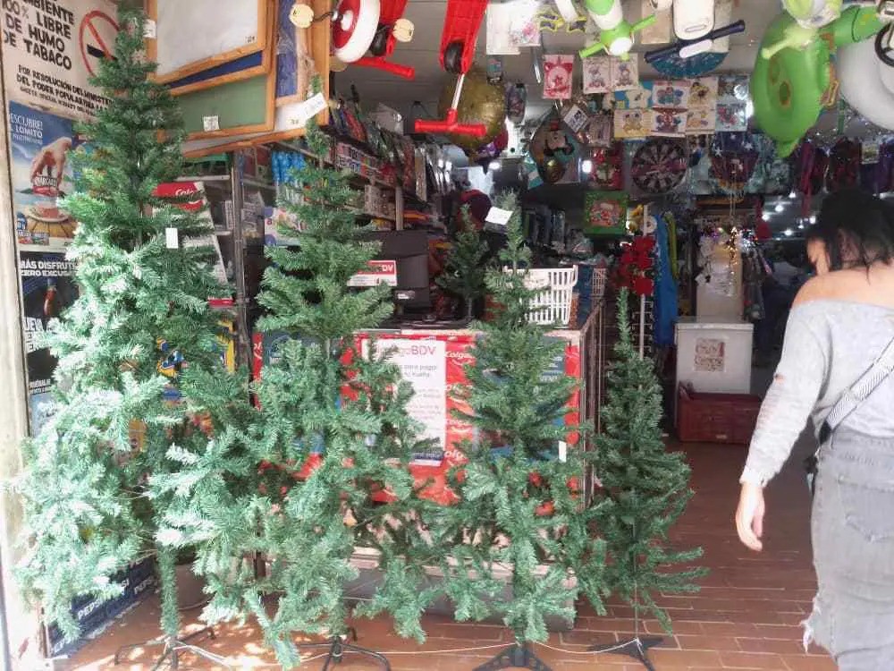 Adornos de Navidad a $1