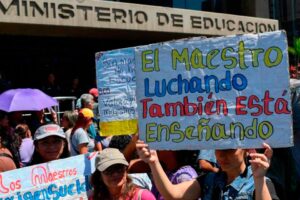 Al menos 1.500 maestros de Monagas fueron sacados de nómina del Ministerio de Educación