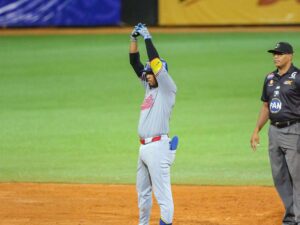 Alcides Escobar redondea sus números en la LVBP