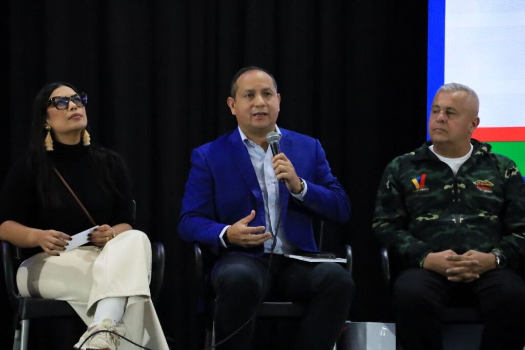 Anuncian pasaje preferencial para docentes del país