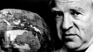 Arthur Frommer, escritor de viajes y editor de guías, muere a los 95 años