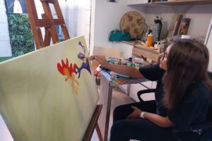Artista plástica "Macu" Rodríguez exhibirá sus obras Camino al Sur