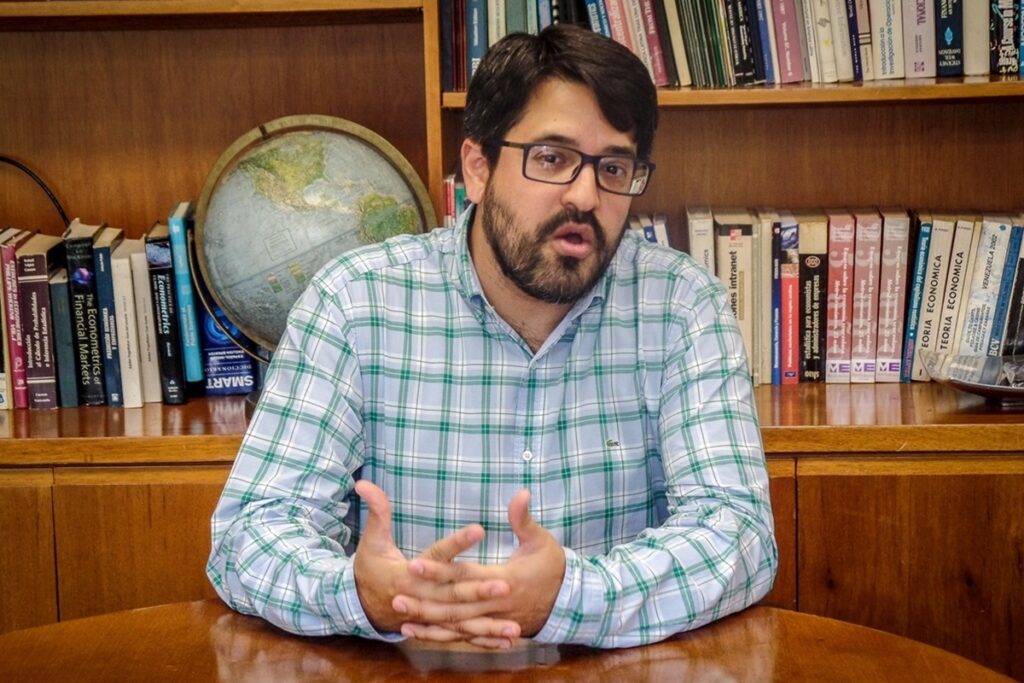 Asdrúbal Oliveros sugirió alternativas para dejar de subestimar a un grupo de consumidores