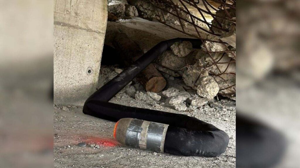 Así es el robot-serpiente para buscar desaparecidos en catástrofes donde las personas no llegan