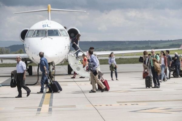 Avavit: “podrían estar ocurriendo conversaciones internas” para levantar la suspensión de vuelos internacionales