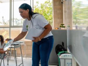 Bono para maestros colombianos: ¿de cuánto será en el 2025? | Finanzas | Economía