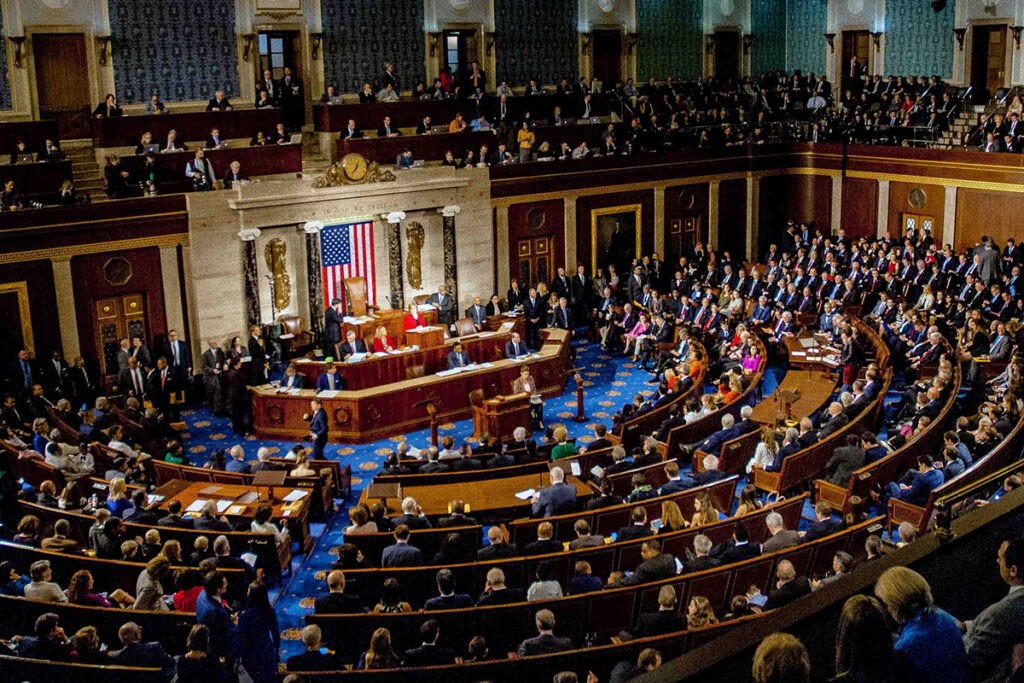 Cámara de Representantes de EE. UU. aprobó legislación para aislar al gobierno de Maduro