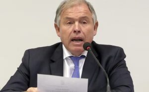 Canciller de Argentina acusa a Maduro de encabezar una "dictadura totalitaria y tragicómica": "Es un dictador totalitario y totalmente sin escrúpulos" - AlbertoNews