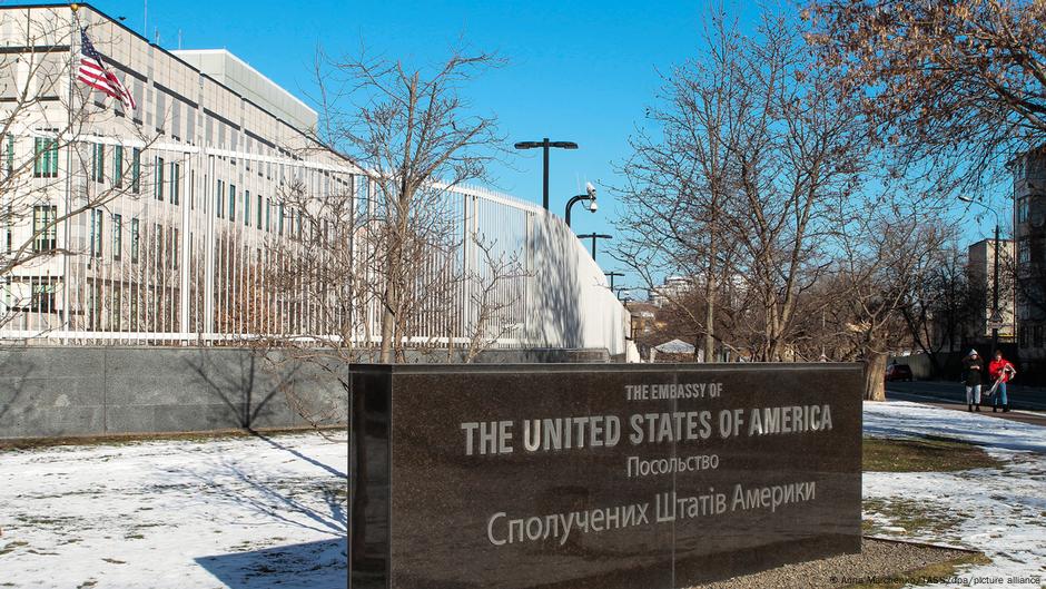 Cierra la embajada estadounidense en Kiev por "posible ataque aéreo significativo"