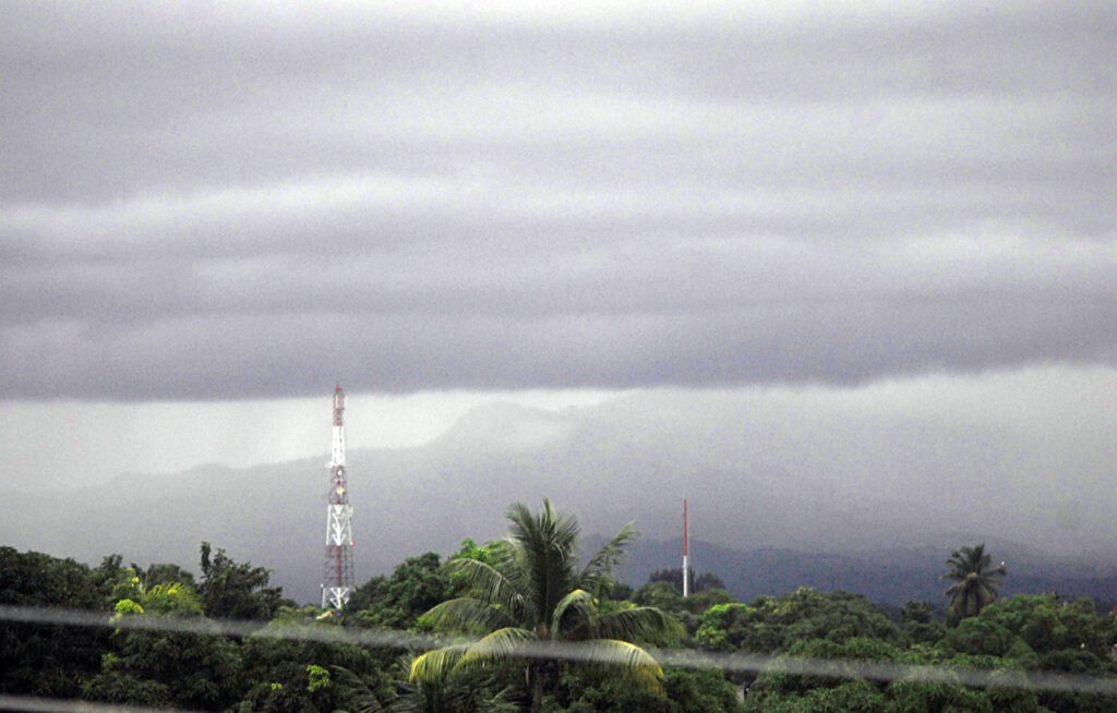 Cuba mantiene "estrecha vigilancia" sobre fuertes chubascos y tormentas en el Caribe - AlbertoNews