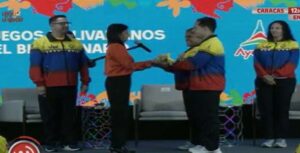 Delcy Rodríguez abanderó a atletas que viajarán a Perú para competir en Juegos Bolivarianos
