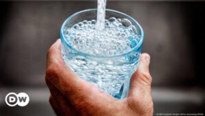 Desinfectante común del agua podría crear subproducto tóxico – DW – 25/11/2024