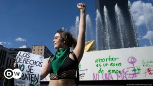 Despenalizan el aborto en otro estado de México – DW – 26/11/2024