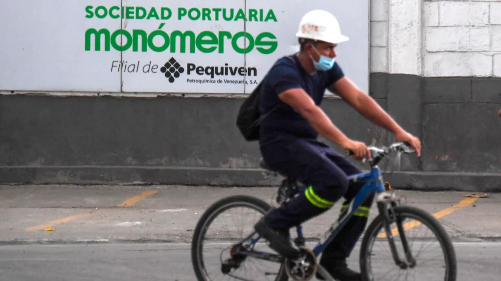 Diputado José Luis Pirela  dice que solicitará audiencia a Petro para que se evite venta de Monómeros 