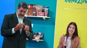EE.UU. sanciona a 21 colaboradores de Maduro