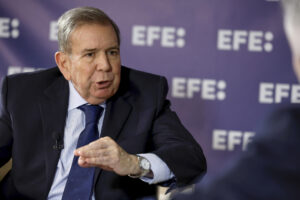 Entrevista de EFE a Edmundo González Urrutia en Madrid
