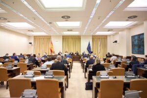El Congreso retrasa dos horas la votación de la ley fiscal tras varias derrotas del PSOE y falta de apoyos