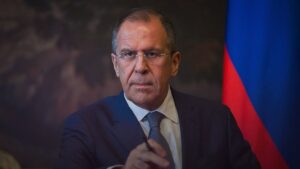 El canciller de Rusia aseguró que ve muy lejana una solución diplomática con Ucrania