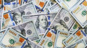 El dólar alcanza un nuevo récord en Brasil