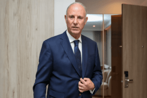 El excanciller de Perú pide a EE.UU. y Europa congelar bienes de “jefes corruptos de Venezuela” – Diario La Nación