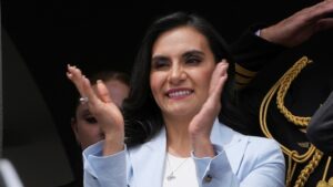 Hijo de la vicepresidenta de Ecuador es llamado a juicio por corrupción